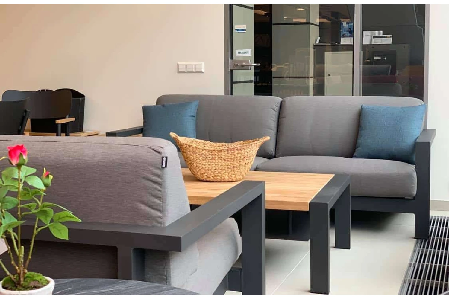 Lauko sofa Amesdale - Image 5