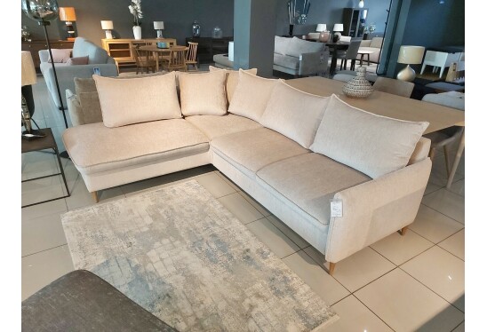 Chic sofa lova