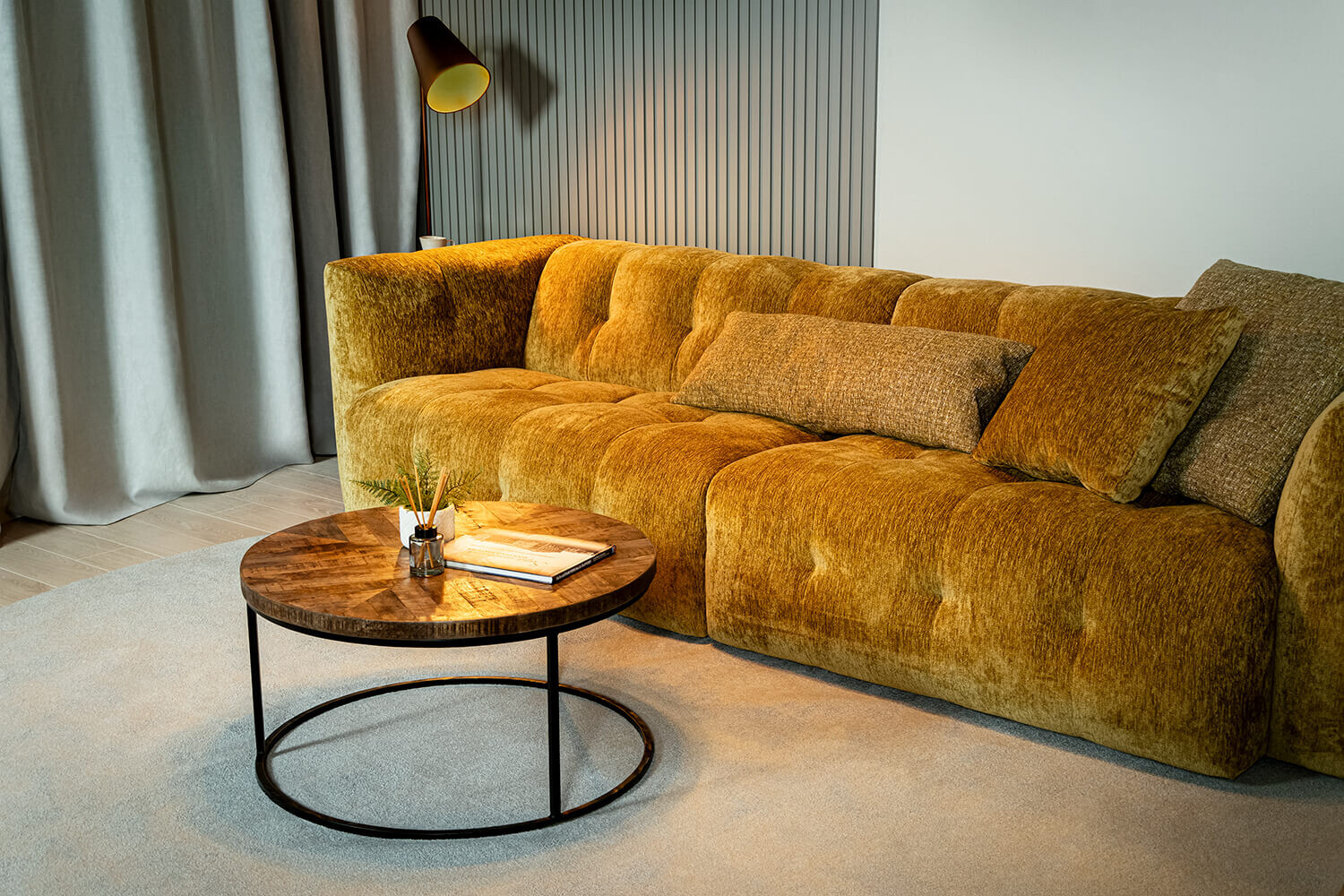 Sofa Soffy 2-vietė iš ekspo - Image 2