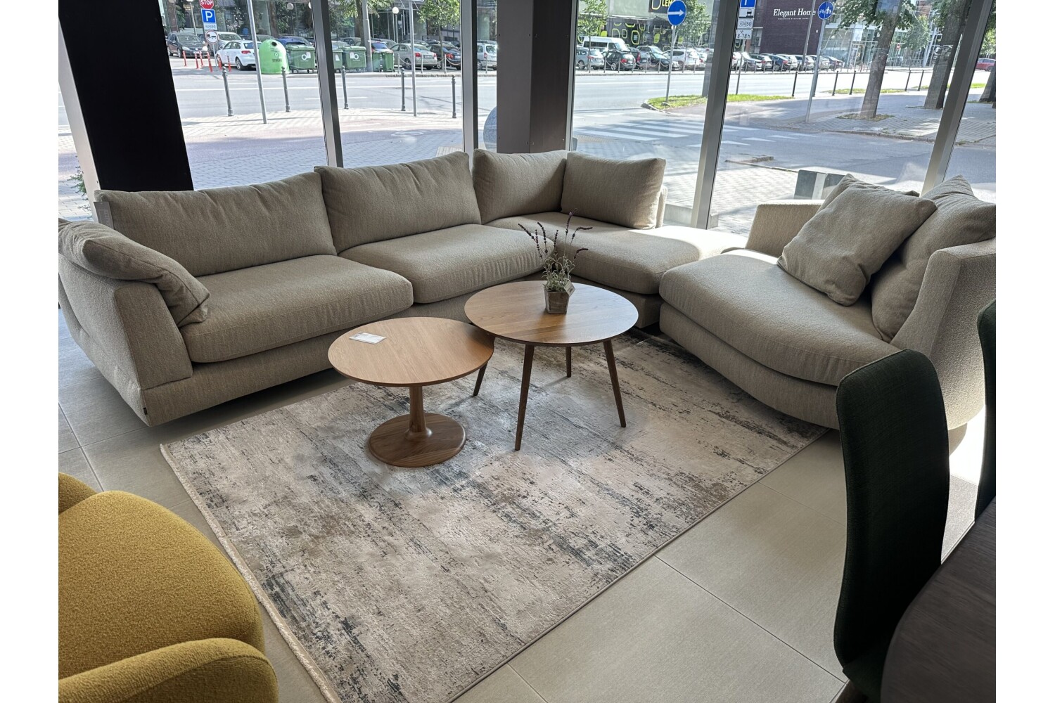 sofa levian expo