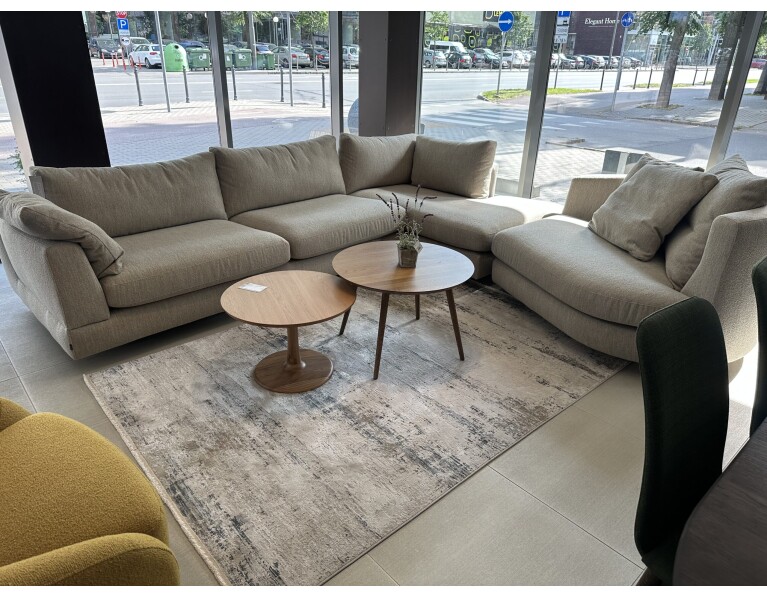 sofa levian expo