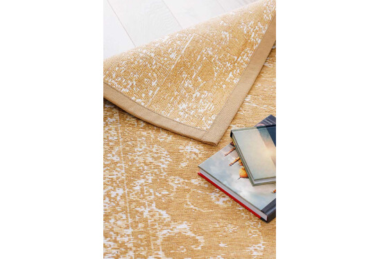 Alternative view of Kilimas Sadagi gold dvipusis