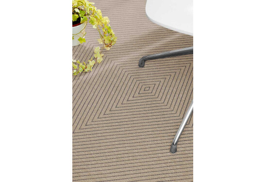 Alternative view of Kilimas Vivva khaki dvipusis