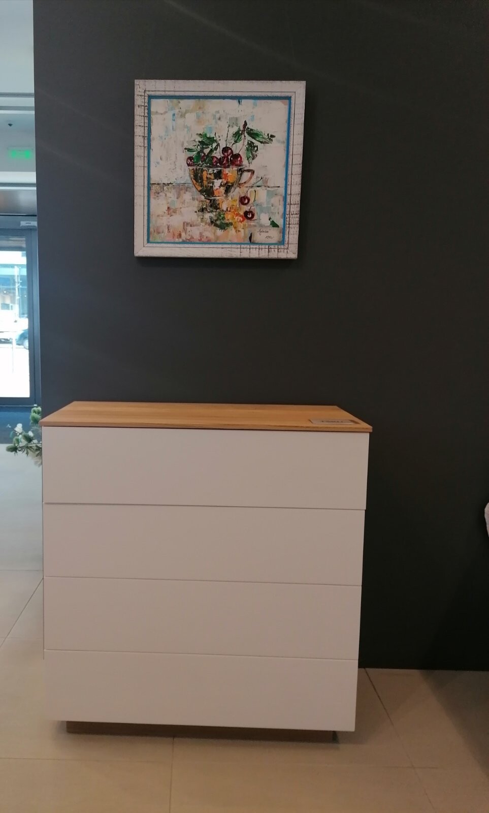 Helsinki komoda 81x41x85cm iš EXPO Kaune